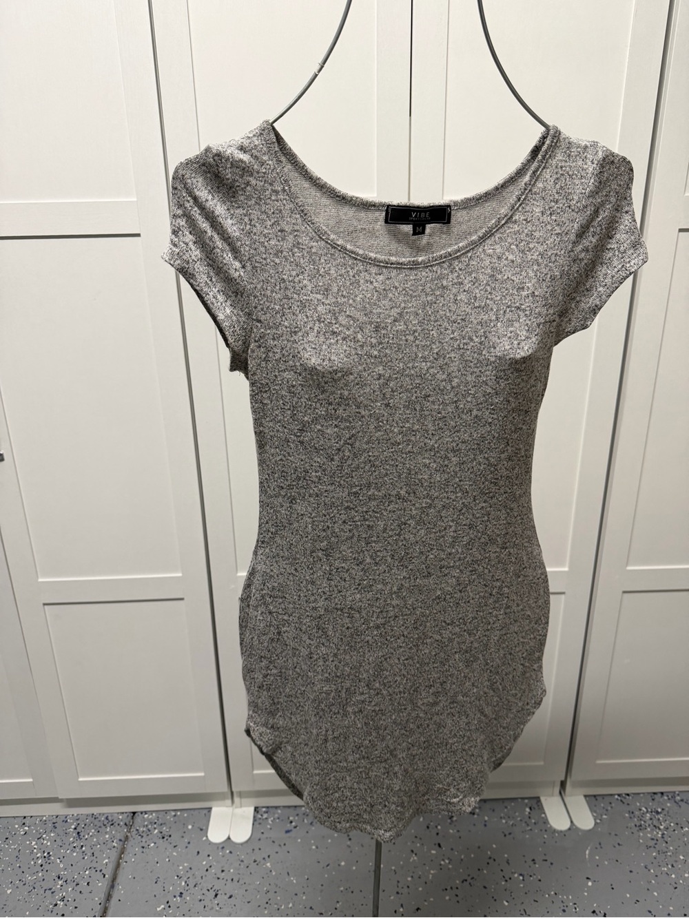 Vibe Heathered Gray Short Sleeve Scoop Neck Tee